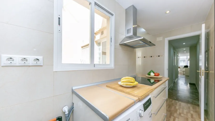 Apartamento de 2 dormitorios en Fuengirola, Spain No. 461 № 15