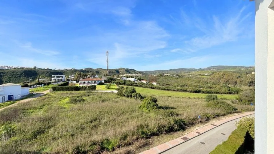 Apartamento de 2 dormitorios en Manilva, Spain No. 561 № 3