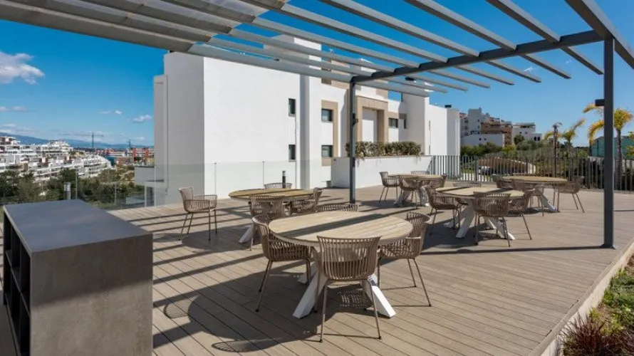 Apartamento de 3 dormitorios en Estepona, Spain No. 291 № 8