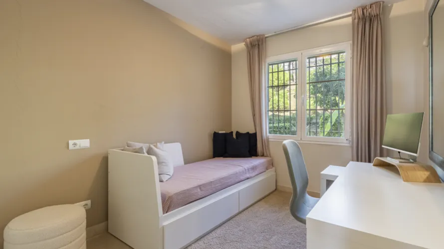 Apartamento de 3 dormitorios en Benahavís, Spain No. 480 № 9