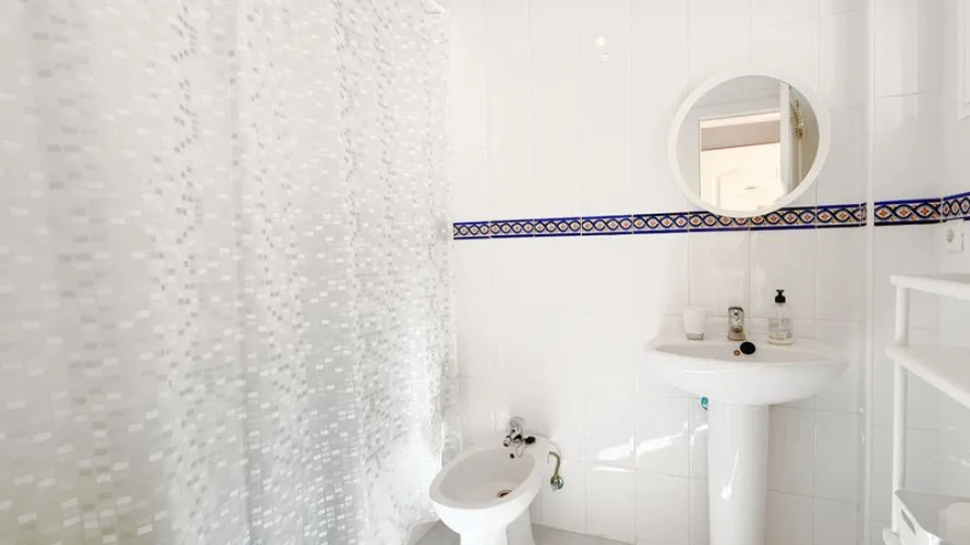 Apartamento de 2 dormitorios en Casares, Spain No. 571 № 8