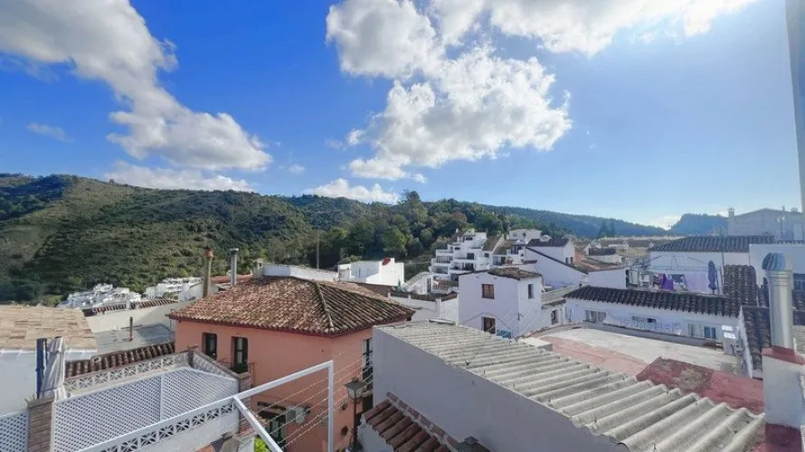 Apartamento de 3 dormitorios en Benahavís, Spain No. 459 № 27