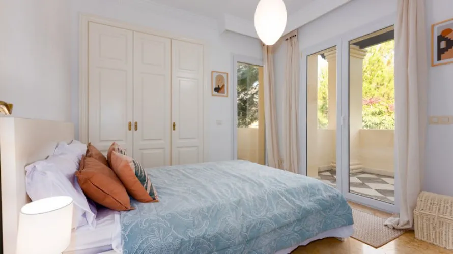 Apartamento de 2 dormitorios en Casares, Spain No. 413 № 16