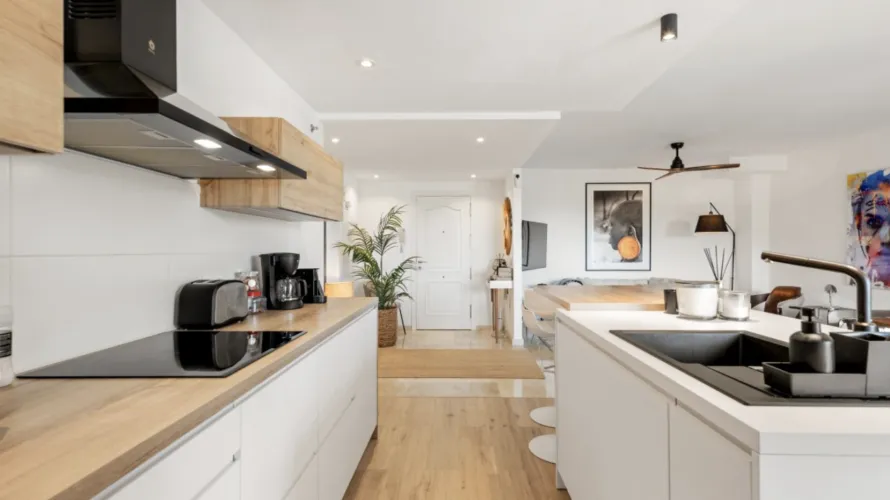 Apartamento de 3 dormitorios en Benahavís, Spain No. 690 № 7