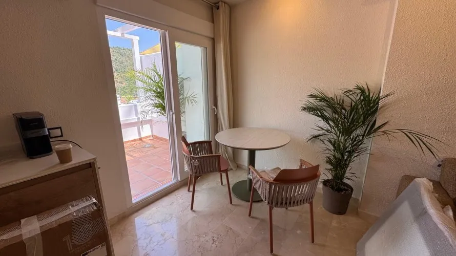 Dúplex de 1 dormitorio en Benahavís, Spain No. 773 № 24