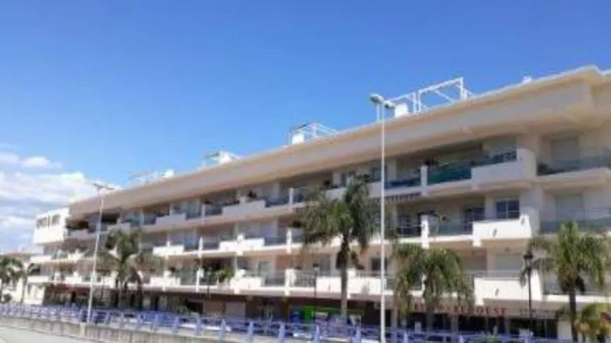 Apartamento de 2 dormitorios en Manilva, Spain No. 443 № 20