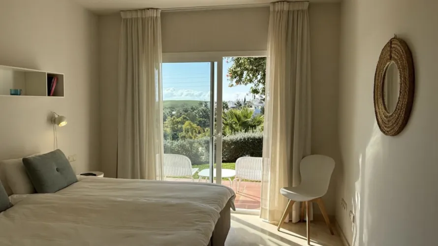 Apartamento de 2 dormitorios en Estepona, Spain No. 609 № 7