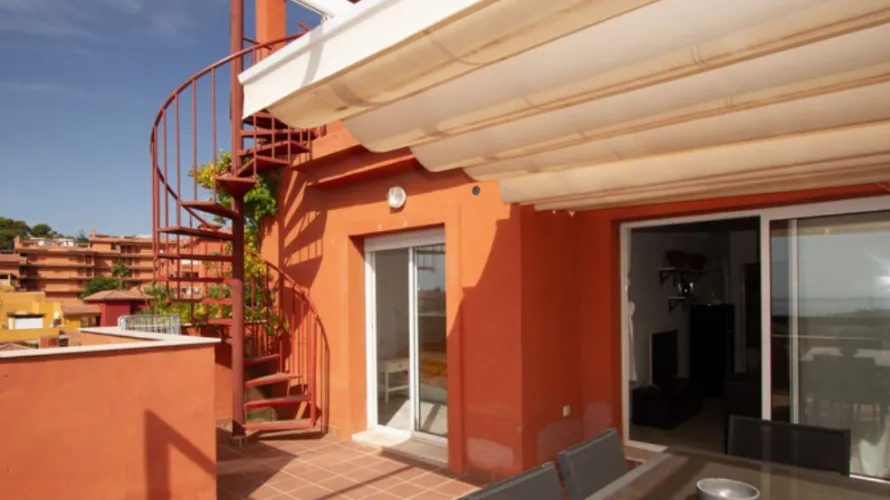 Ático de 2 dormitorios en Marbella, Spain No. 805 № 11