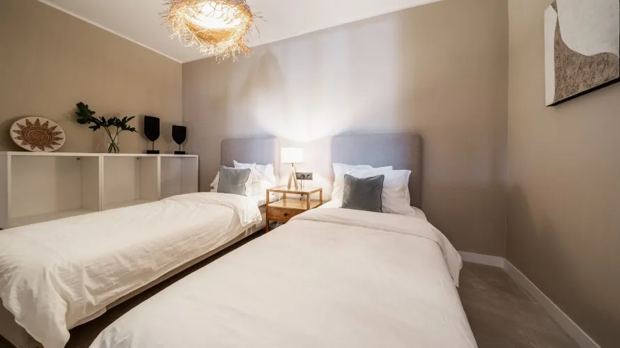 Apartamento de 4 dormitorios en Nueva Andalucía, Spain No. 367 № 10