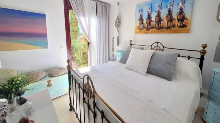 Apartamento de 3 dormitorios en Casares, Spain No. 551 № 10