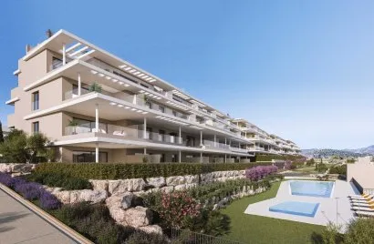 Apartamento de 3 dormitorios en Estepona, Spain No. 202