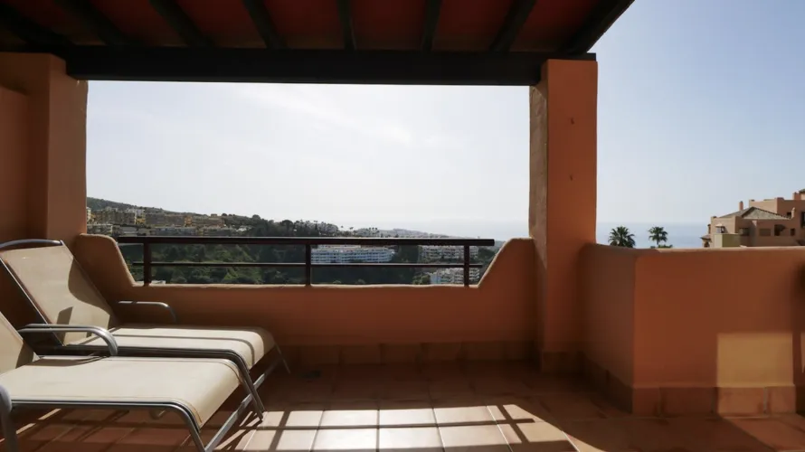 Apartamento de 2 dormitorios en Mijas Costa, Spain No. 629 № 10