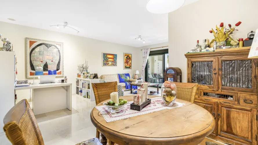 Apartamento de 2 dormitorios en Cortes (San Pedro De Alcantara), Spain No. 485 № 10