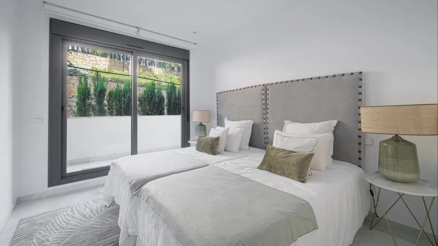 Apartamento de 3 dormitorios en Marbella, Spain No. 182 № 15