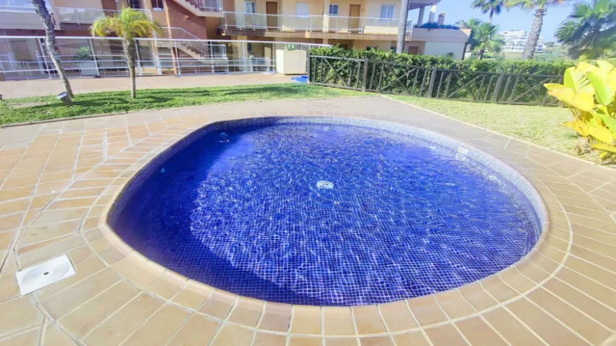 Apartamento de 2 dormitorios en La Cala De Mijas, Spain No. 760 № 3