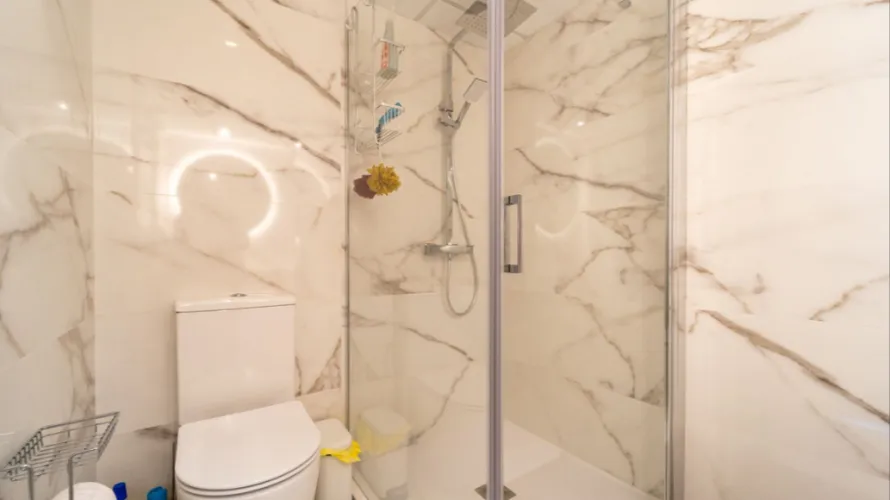 Apartamento de 2 dormitorios en Mijas Costa, Spain No. 733 № 2