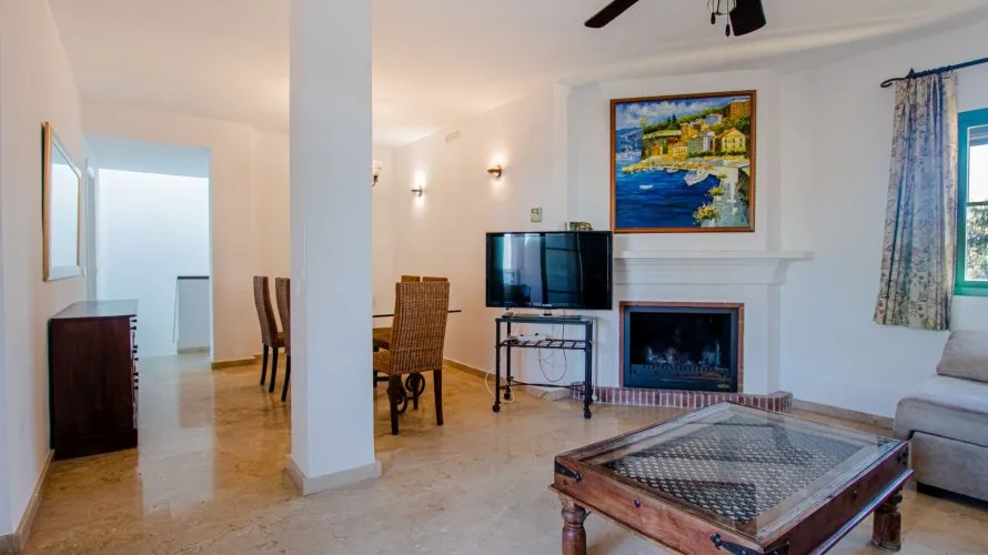 Dúplex de 3 dormitorios en Casares, Spain No. 279 № 3