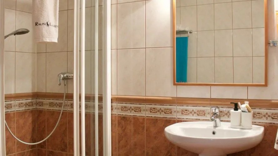 Apartamento de 2 dormitorios en Marbella, Spain No. 585 № 5