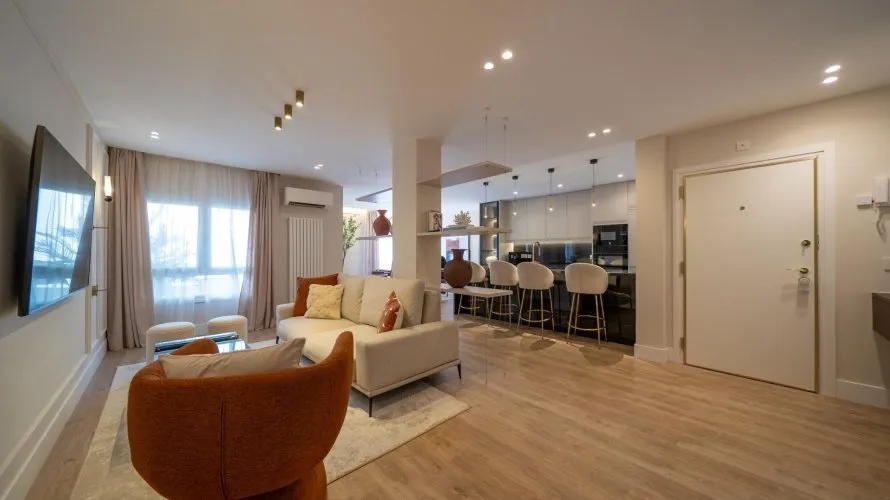 Apartamento de 3 dormitorios en Madrid, Spain No. 1551 № 26