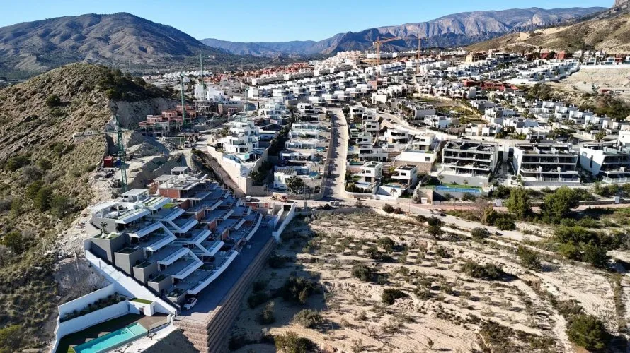 Apartamento de 2 dormitorios en Finestrat, Spain No. 1592 № 1