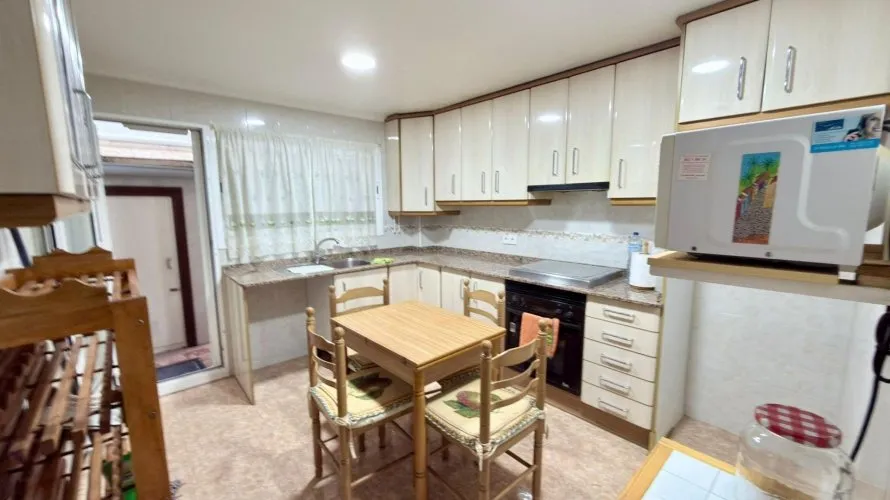Apartamento de 3 dormitorios en Alicante, Spain No. 1599 № 9