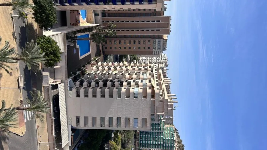 Apartamento de 2 dormitorios en Finestrat, Spain No. 1544