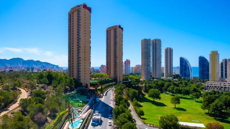 Apartamento de 2 dormitorios en Benidorm, Spain No. 1550 № 10