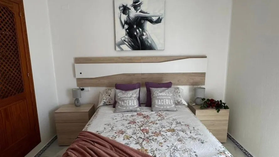 Apartamento de 2 dormitorios en Torrevieja, Spain No. 1604