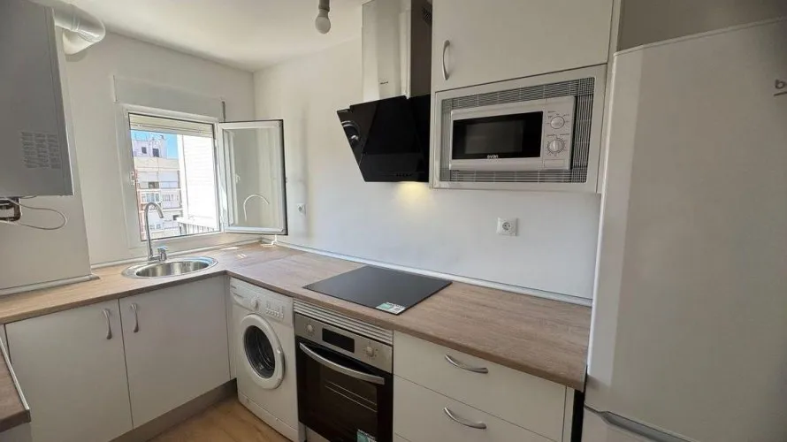 Apartamento de 2 dormitorios en Madrid, Spain No. 1539 № 21