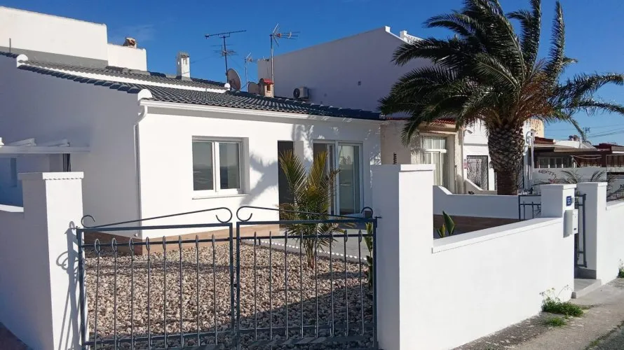 Apartamento de 3 dormitorios en Rojales, Spain No. 1593 № 1