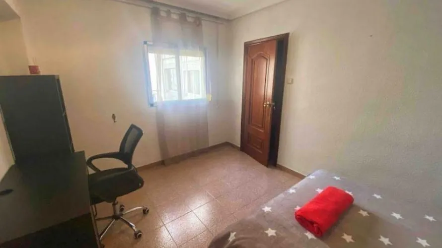 Apartamento de 2 dormitorios en Valencia, Spain No. 1717 № 4