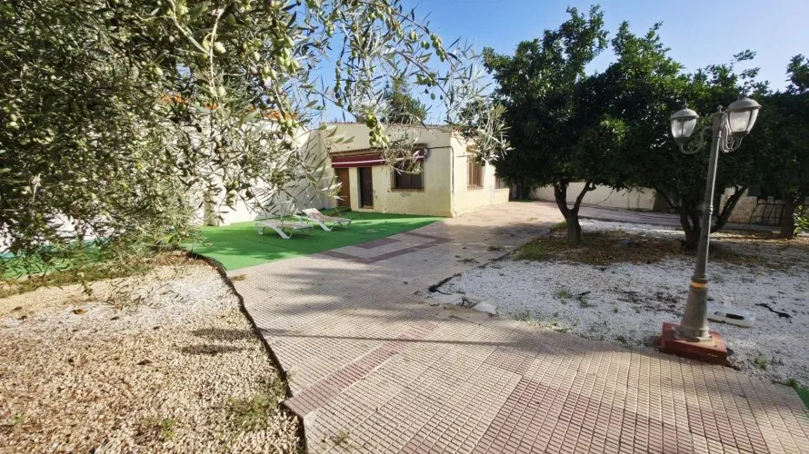 Apartamento de 5 dormitorios en Alicante, España No. 1537 № 2