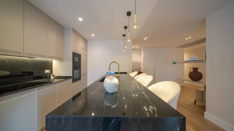 Apartamento de 3 dormitorios en Madrid, Spain No. 1551 № 17