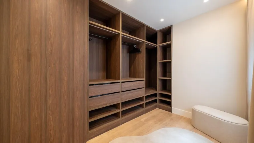 Apartamento de 3 dormitorios en Madrid, Spain No. 1551 № 2