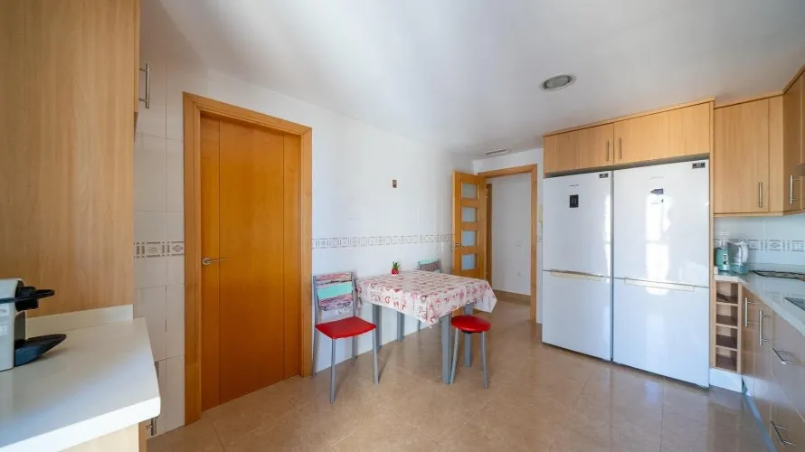 Apartamento de 4 dormitorios en Calpe, Spain No. 1554 № 1