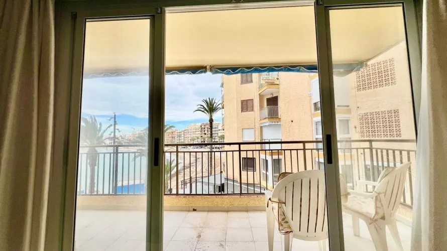 Apartamento de 3 dormitorios en Torrevieja, Spain No. 1603 № 17