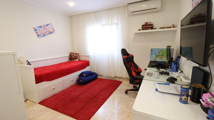 Apartamento de 5 dormitorios en Torrevieja, Spain No. 1548 № 8