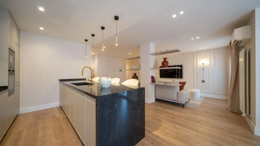 Apartamento de 3 dormitorios en Madrid, Spain No. 1551 № 18