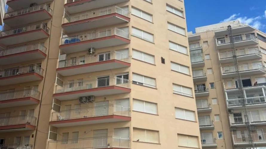Apartamento de 4 dormitorios en Torrevieja, Spain No. 1591
