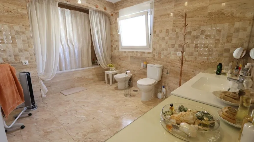 Apartamento de 5 dormitorios en Torrevieja, Spain No. 1548 № 6