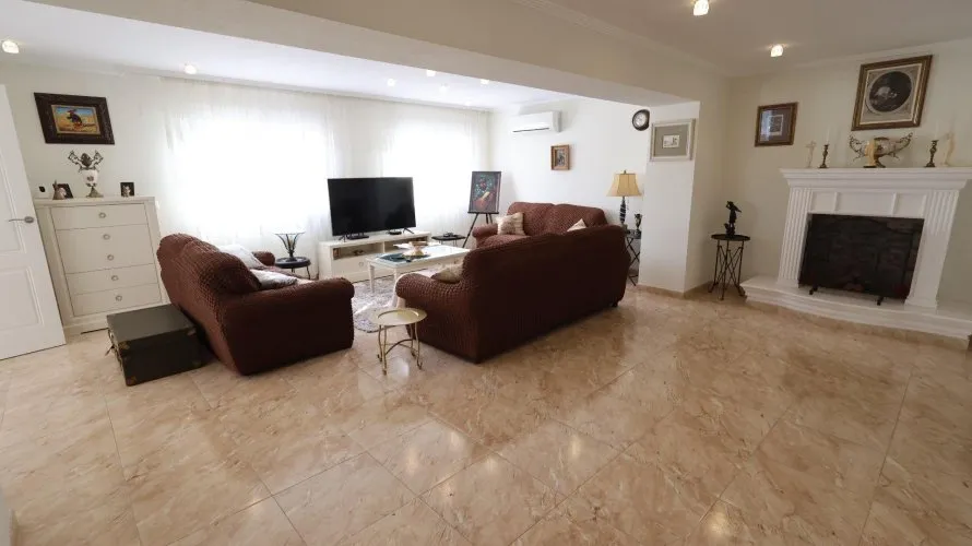 Apartamento de 5 dormitorios en Torrevieja, Spain No. 1548 № 10