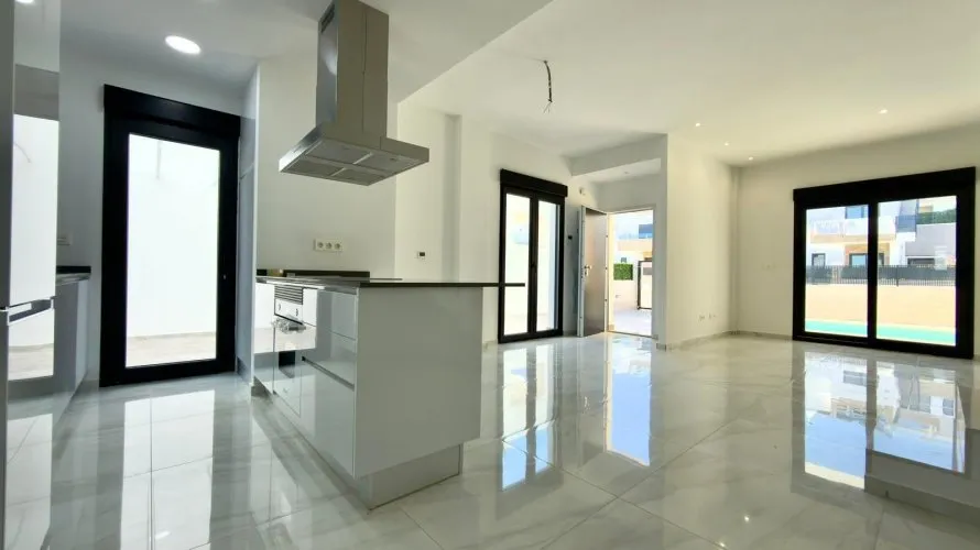 Apartamento de 3 dormitorios en La Alberca, Spain No. 1529 № 2