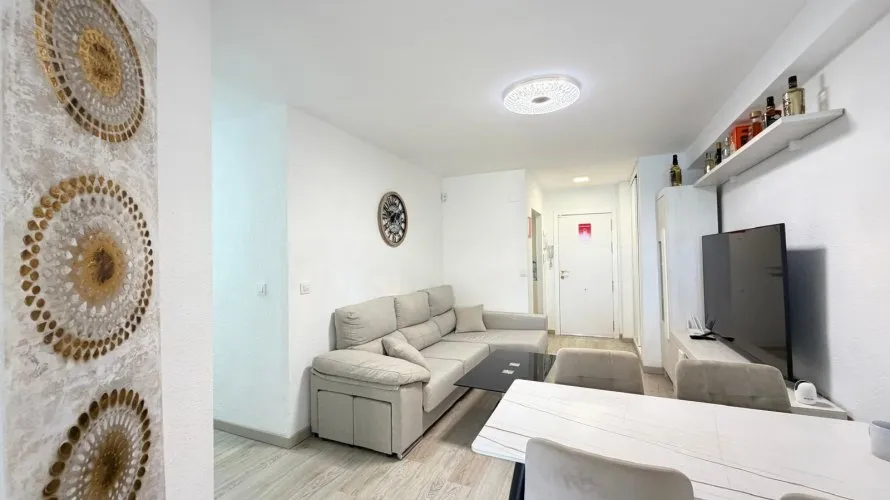 Apartamento de 3 dormitorios en Torrevieja, Spain No. 1580 № 15