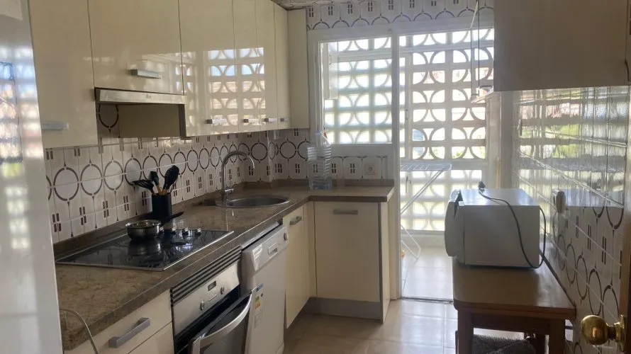 Apartamento de 2 dormitorios en Alicante, España No. 1513 № 1