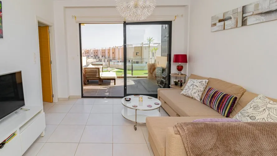 Apartamento de 71m² en La Zenia, Spain No. 1708