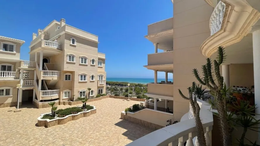 Apartamento de 78m² en Guardamar del Segura, Spain No. 1714 № 2