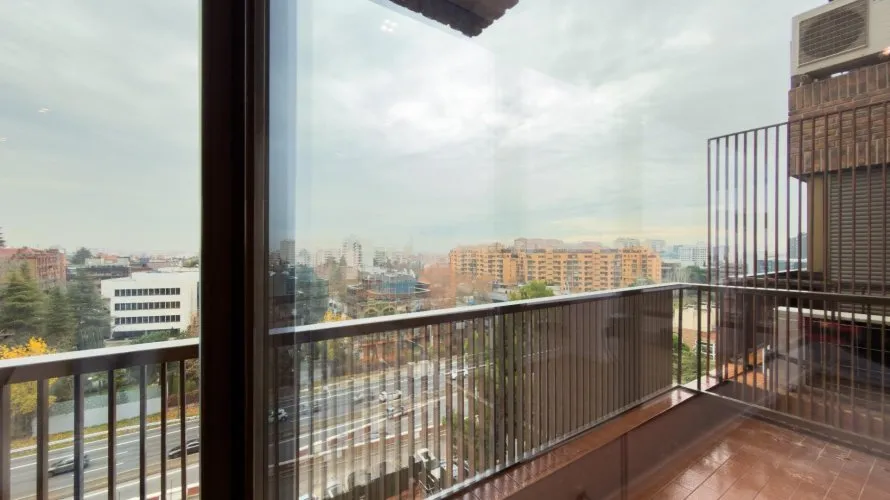 Apartamento de 3 dormitorios en Madrid, Spain No. 1578 № 8