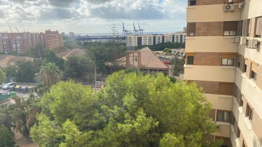 Apartamento de 2 dormitorios en Alicante, España No. 1513 № 9