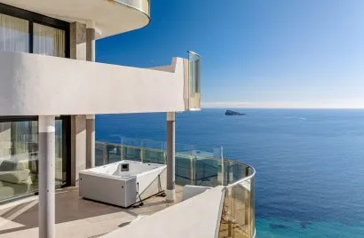 Apartamento de 3 dormitorios en Benidorm, España No. 1405