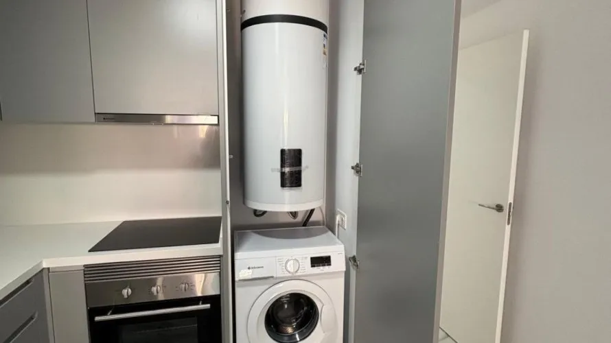 Apartamento de 2 dormitorios en Torrevieja, España No. 1083 № 24